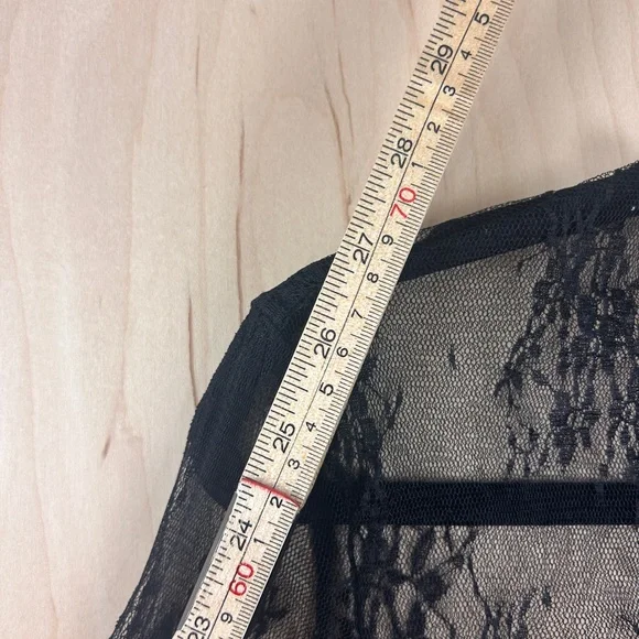 Elegant Black Lace Women Top - Picture 6 of 7